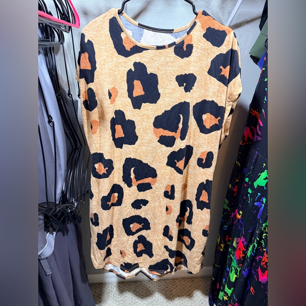 ⚡️SHEIN Curve 2X Leopard Print T Shirt Dress Tan Black Casual Plus